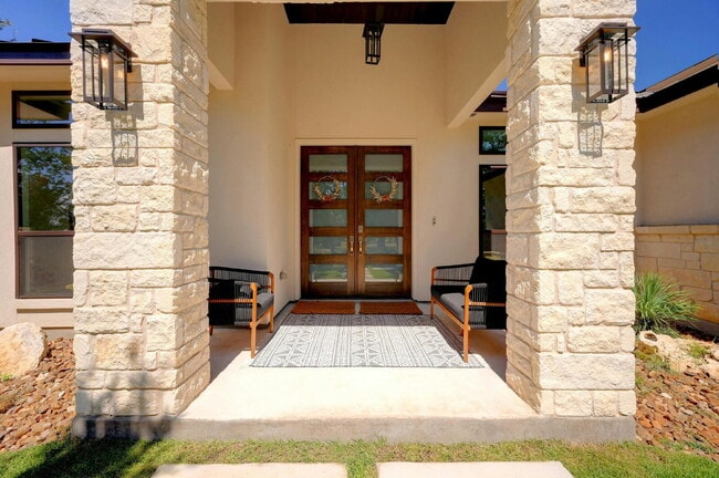 Photo - Spacious 4-Bed Oasis at this Canyon Lake Gem!