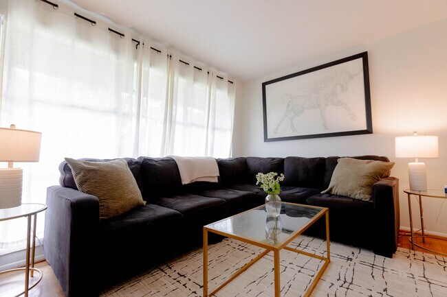 Photo - 1404 36th St N