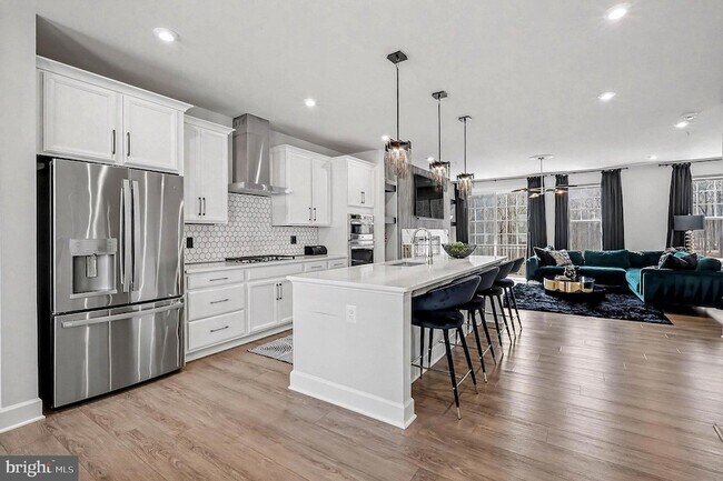 Photo - 10878 Foxtrot Cir
