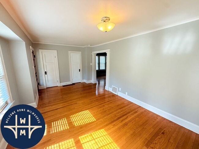 Photo - 5065 N Berkeley Blvd