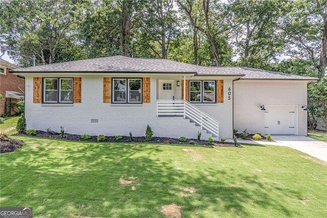 Photo - 605 Blake Ave SE