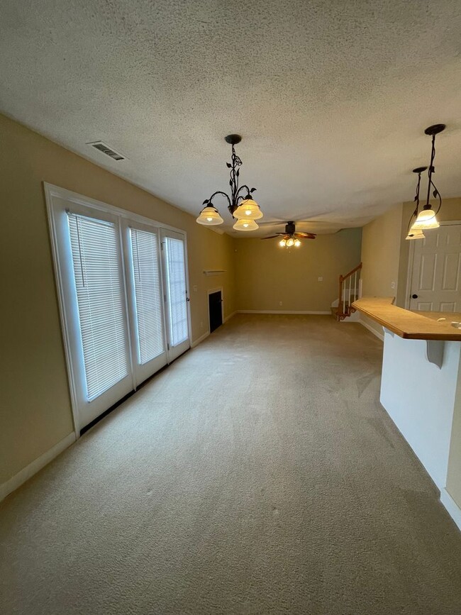 Photo - 1210 S Taylor St