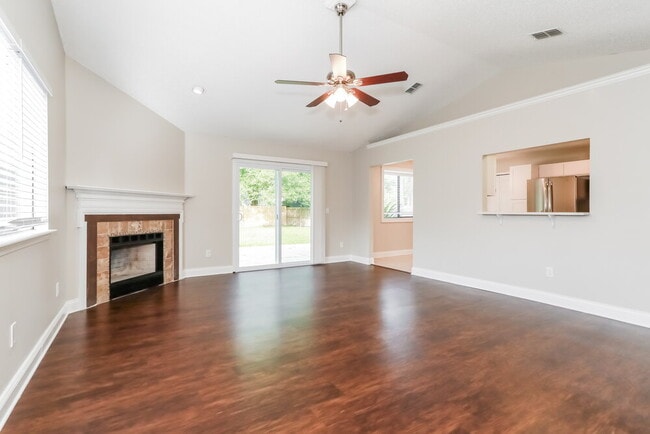 Photo - 1752 St Ives Dr