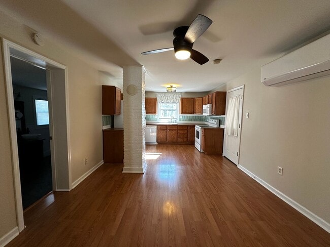 Photo - Black Mountain Rental