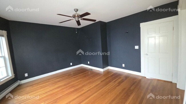 Photo - 202 Hildreth St