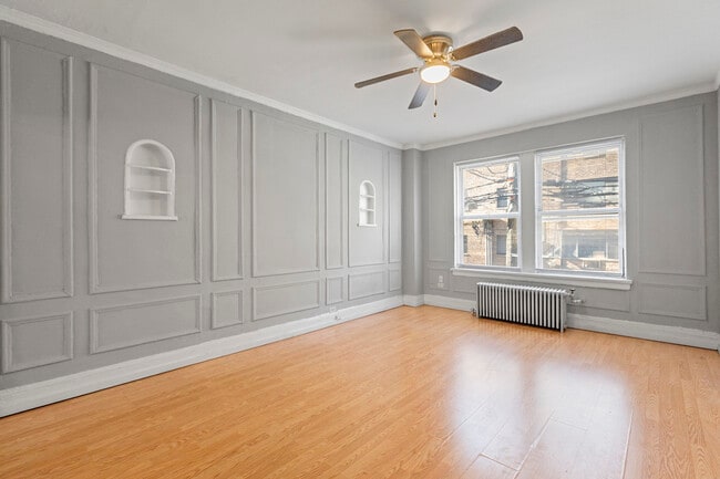 Photo - 428 W Wellington Ave Unit #204