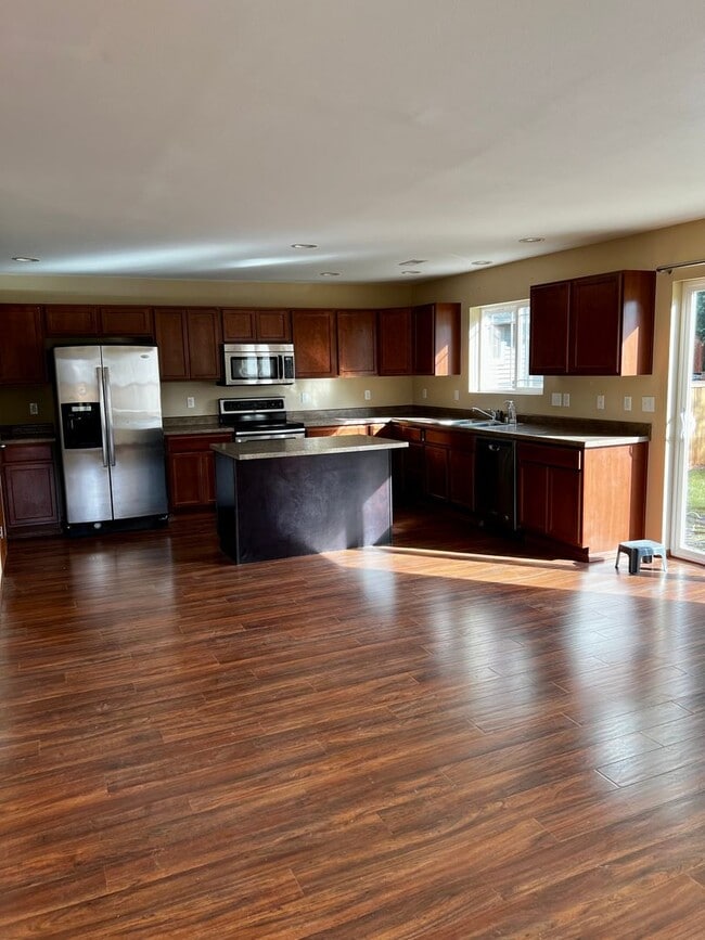 Photo - Desirable home in McCormick Ridge.