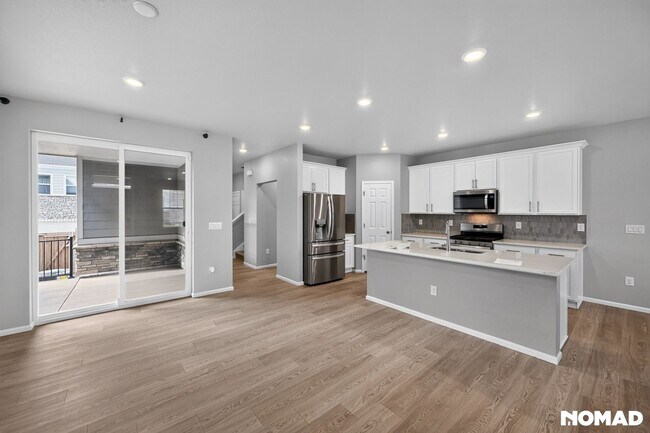 745 N Tempe St