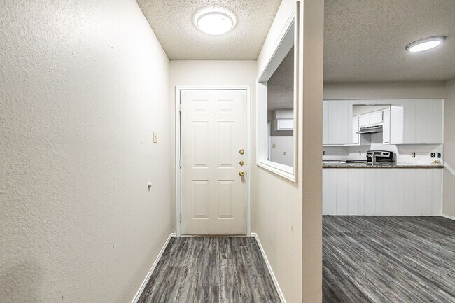 Photo - 17 Wagnon Dr Unit B