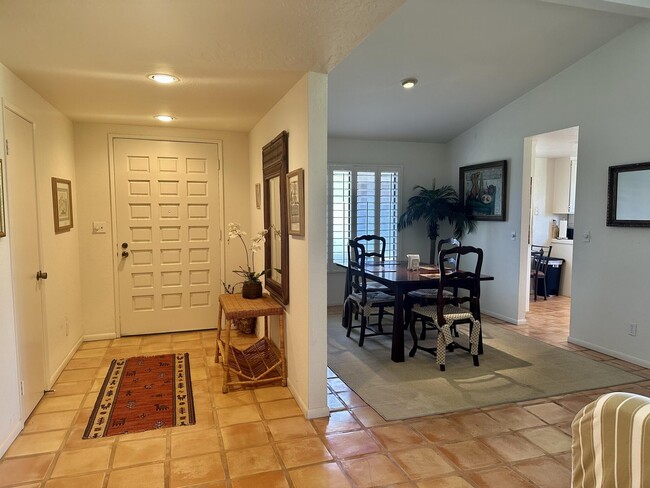 352 Sierra Madre S
