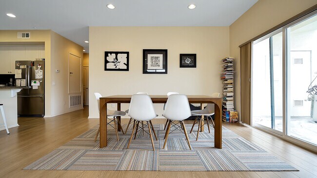 Photo - 13021 Central Ave Unidad 402