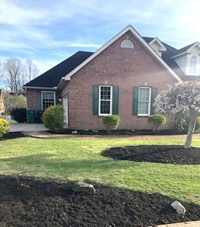 Photo - Beautiful Rancher in the Heart of Hurricane