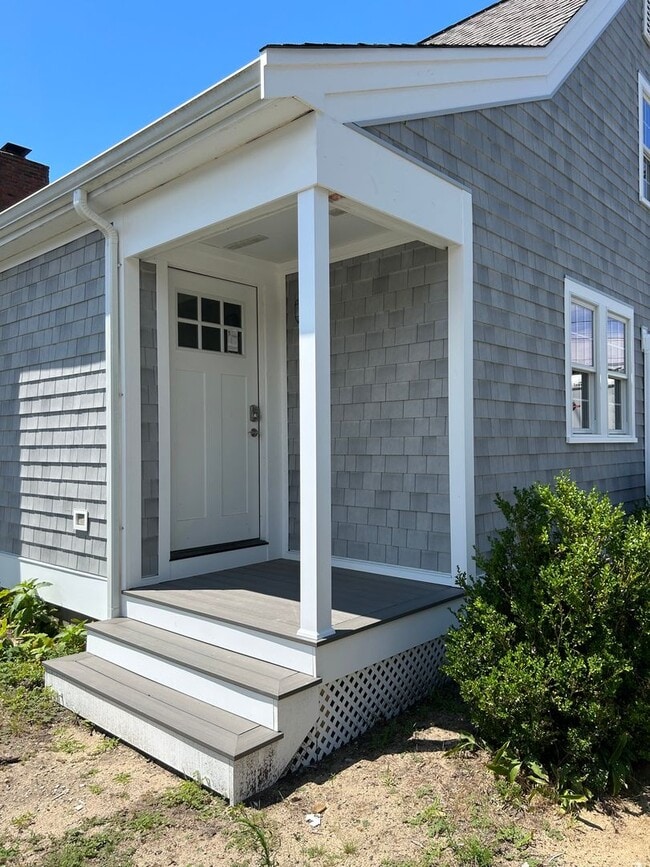 Building Photo - Merriwood Condo-9B