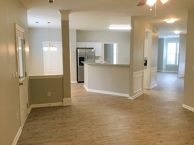 Photo - 3643 Aberdeen Way