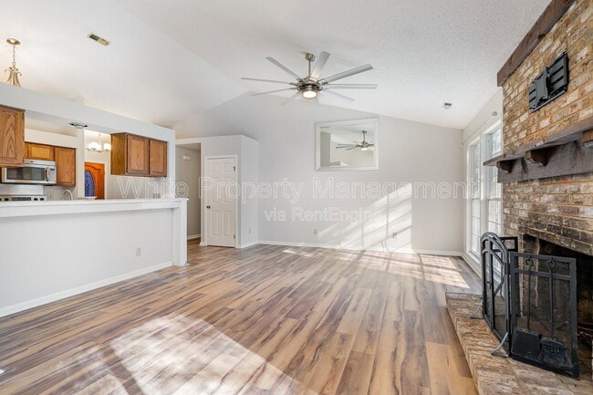 Photo - 11100 Deerpath Ct
