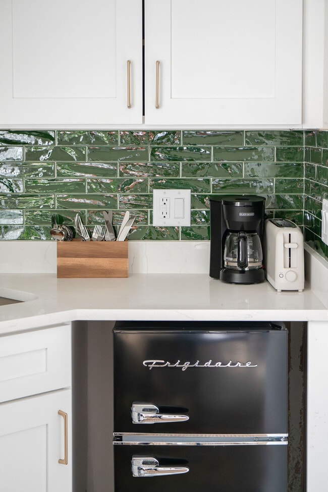 Photo - 113 S Henry St Unidad SI ID1468341P