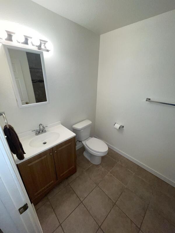 Photo - 1675 S State St