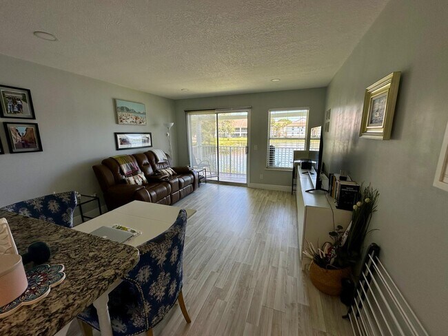 155 Cypress Point Dr