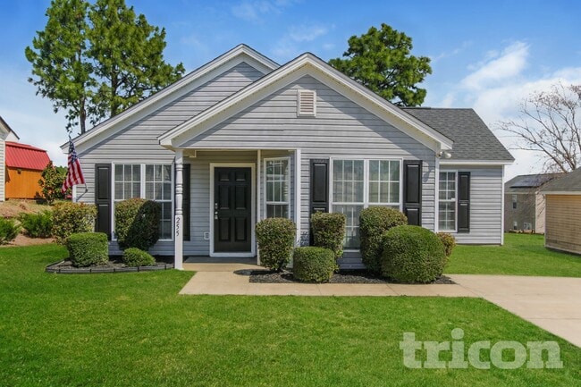 Photo - 255 Legend Oaks Dr