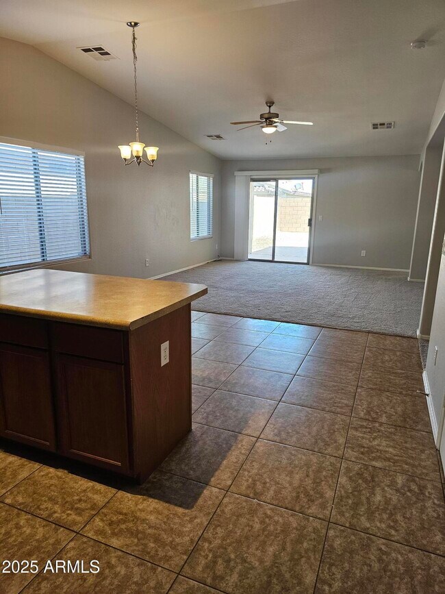 45360 W Woody Rd