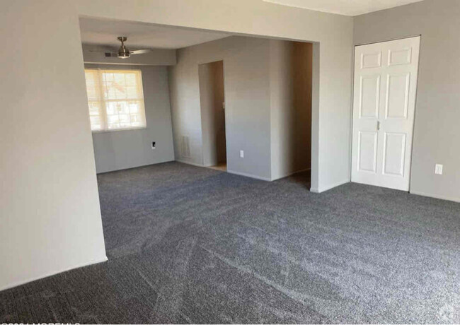 Building Photo - 252B Sawmill Rd Rental