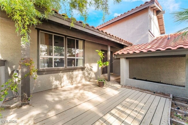 Photo - 8704 Isola Dr