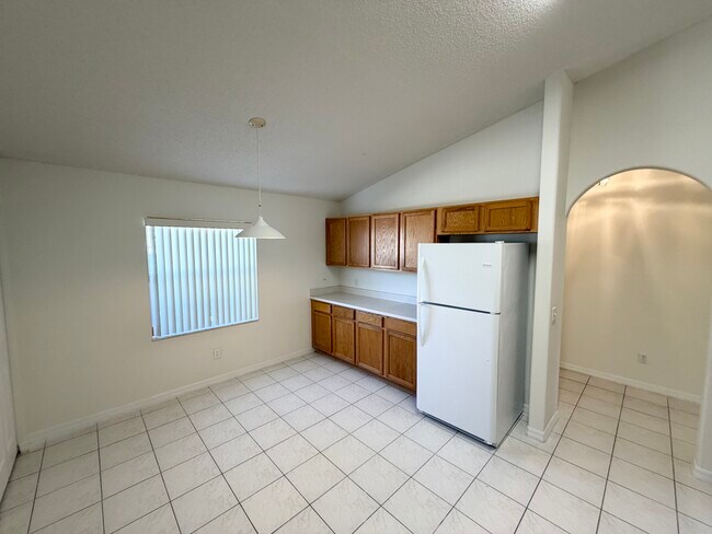 Photo - 120 Foxhall Ln