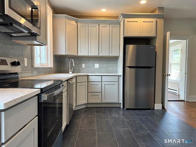 Photo - 251 Edwards St