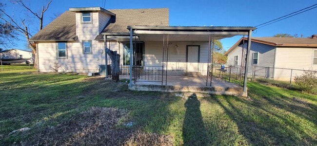 Photo - 2305 Post Oak Ave