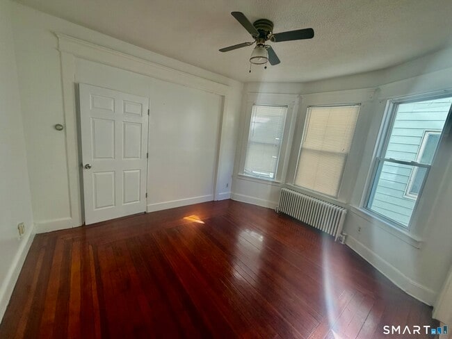 152 Sheffield Ave