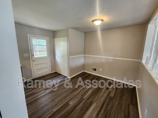 Photo - 10210 Nola Dr