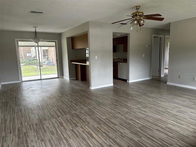 Photo - 590 Belltower Ave