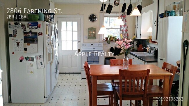 Photo - 2806 Farthing St