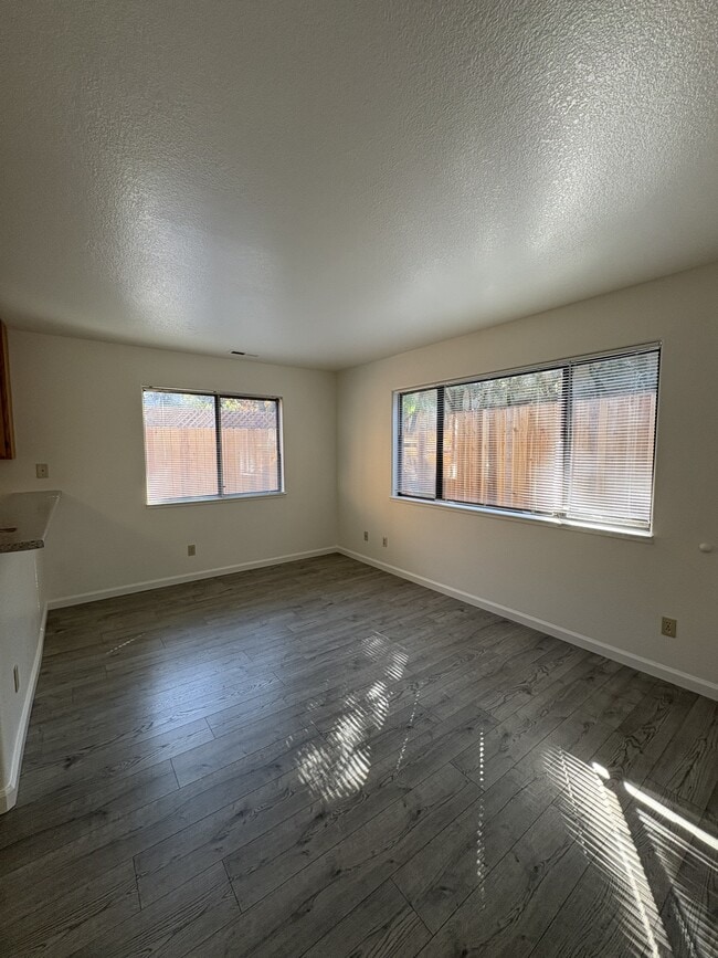 Photo - 1748 Mount Olive Dr