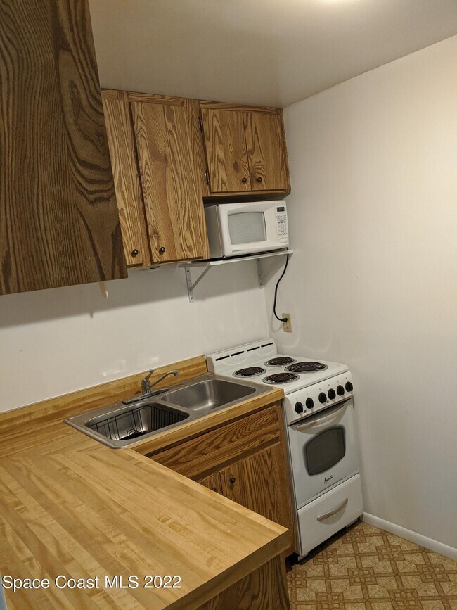 Photo - 108 Barton Ave