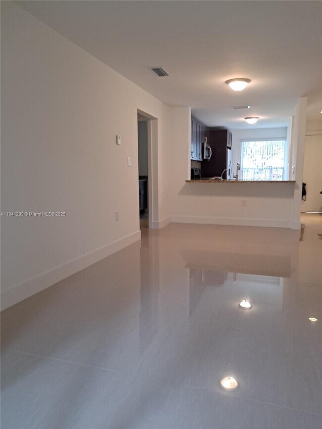 Photo - 8041 SW 21st Ct Unit 8041