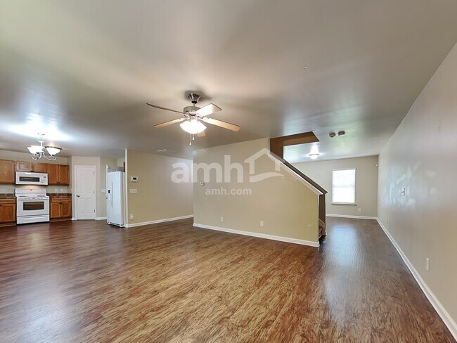 Photo - 801 Winterside Ln