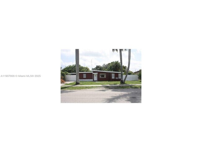 Building Photo - 102 Miami Gardens Rd