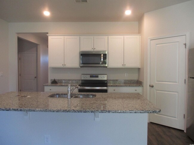 Photo - 1128 Sennema Cir