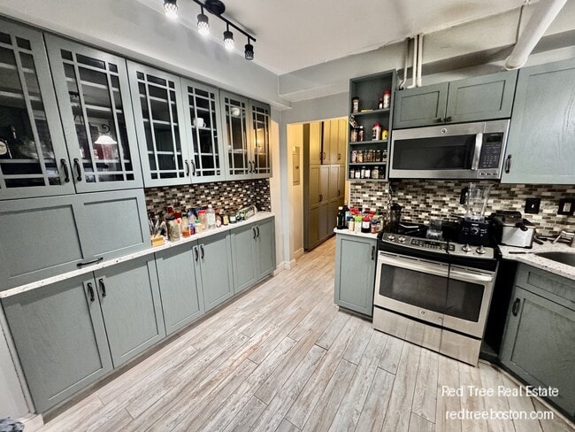 Photo - 1662 Commonwealth Ave Unidad 11