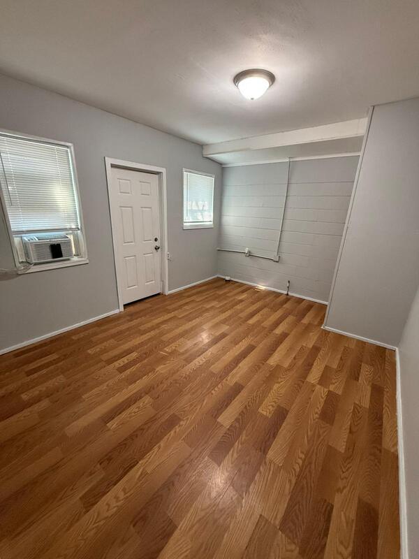 Photo - 5222 Lexington Ave