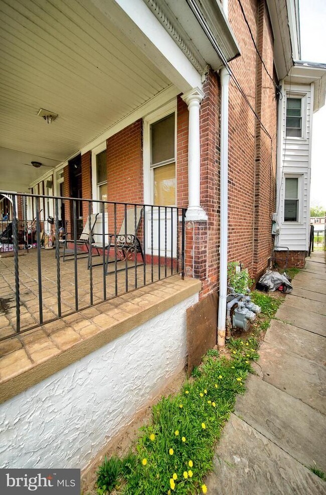 112 Haws Ave Unit 1