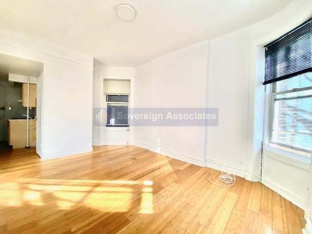 Photo - 936 West End Ave Apartment Unit F15