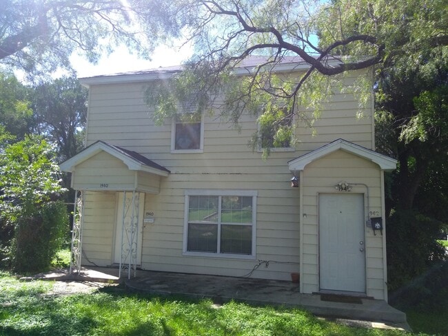 Building Photo - 1940 Lincoln Dr Rental