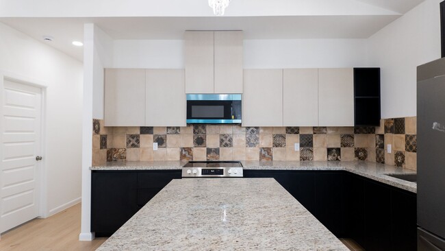 Photo - 612 Moar Dr Unit 1