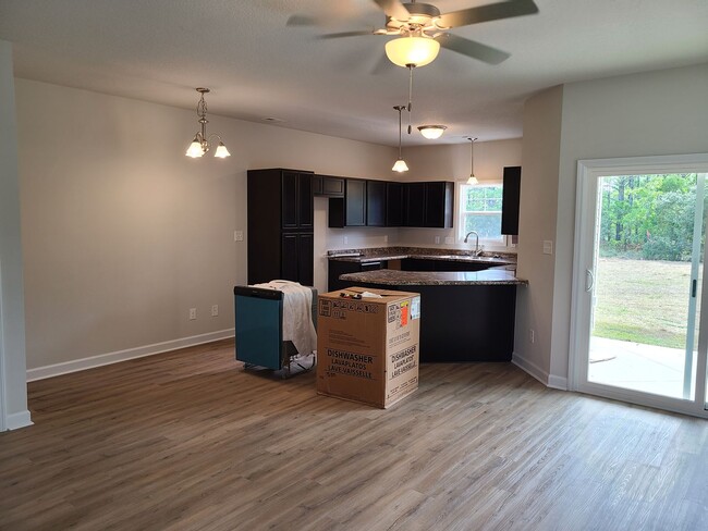 Photo - Beautiful 3 bedroom, 2.5 bath townhome - H...