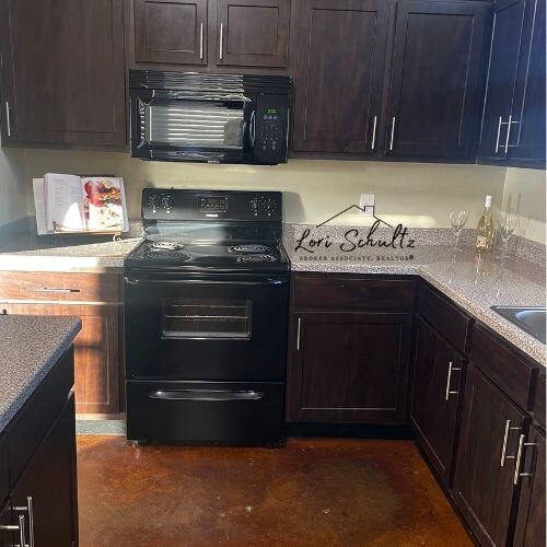 Photo - 790 E Boundary St