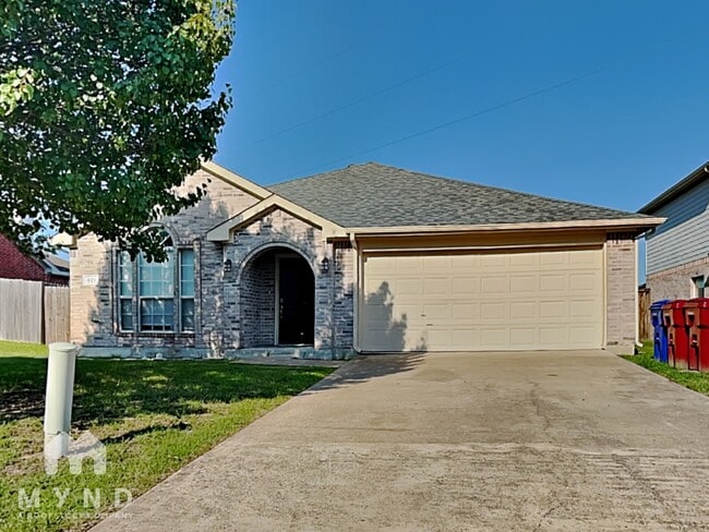 Building Photo - 421 Pin Oak Ln Rental