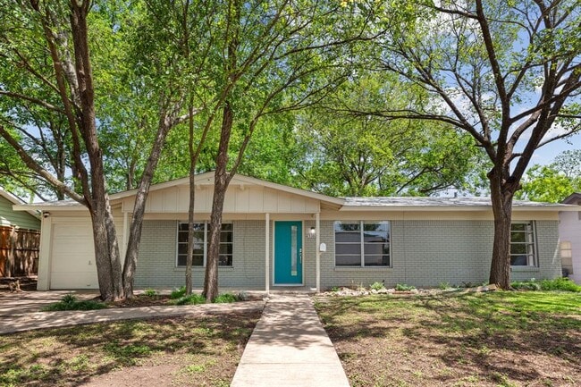 Building Photo - 5302 Robinsdale Ln Rental