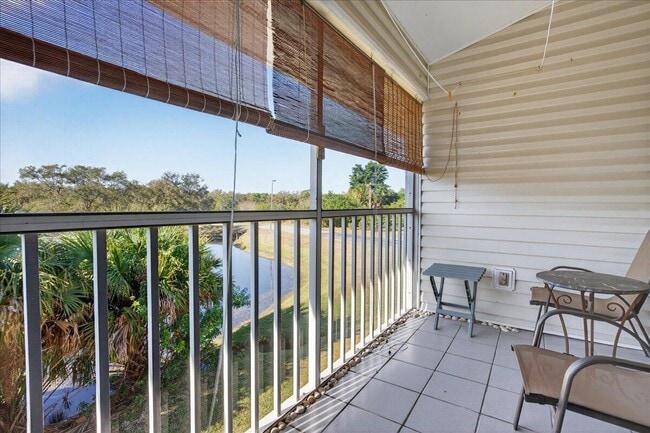 1810 Waterford Dr Unit 6